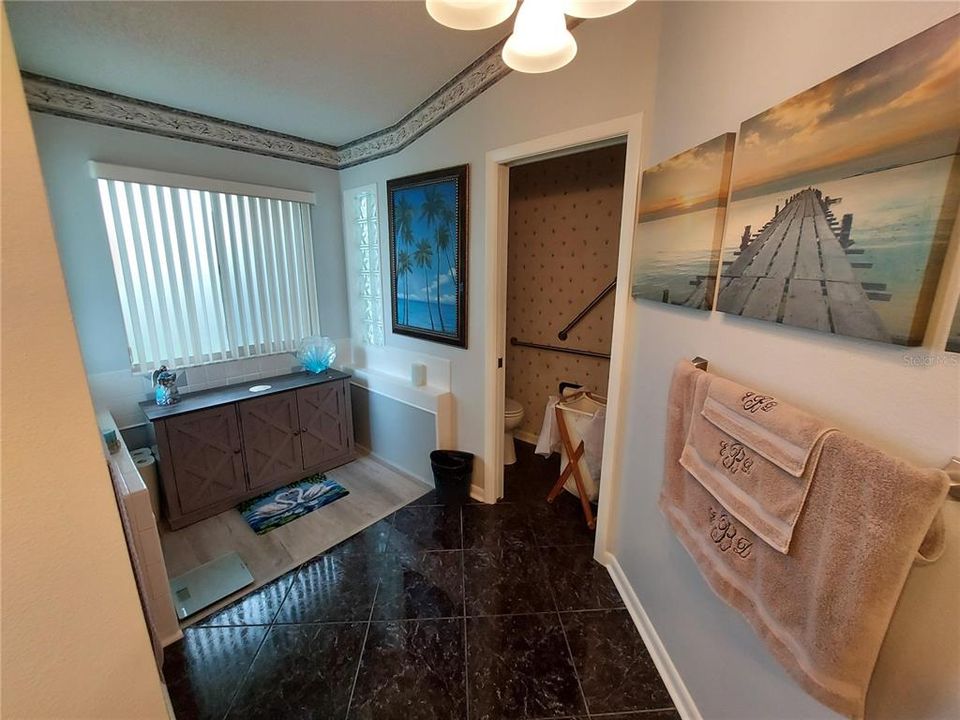 En Venta: $309,000 (3 camas, 2 baños, 1903 Pies cuadrados)