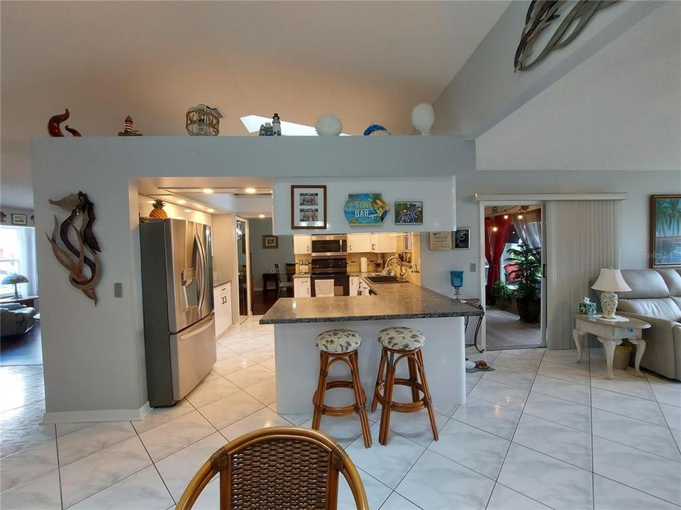 En Venta: $309,000 (3 camas, 2 baños, 1903 Pies cuadrados)