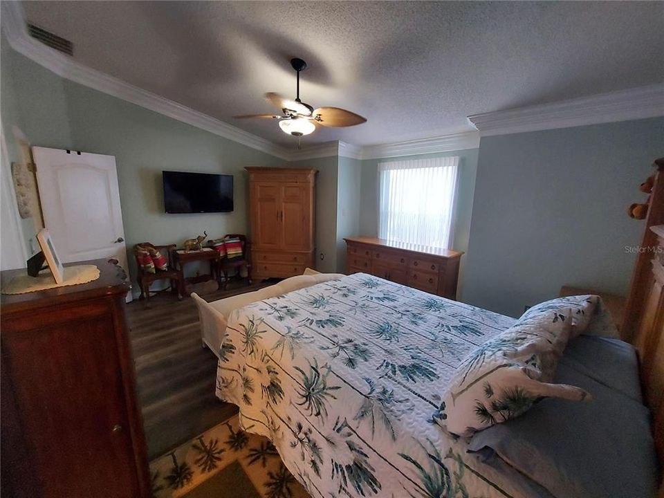 En Venta: $309,000 (3 camas, 2 baños, 1903 Pies cuadrados)