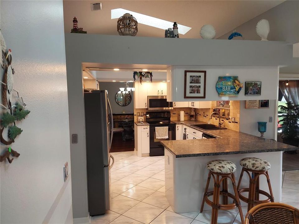 En Venta: $309,000 (3 camas, 2 baños, 1903 Pies cuadrados)