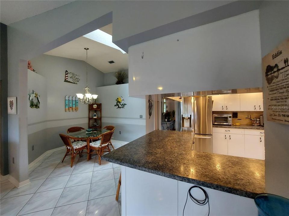 En Venta: $309,000 (3 camas, 2 baños, 1903 Pies cuadrados)