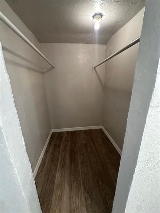 На продажу: $319,900 (4 спален, 2 ванн, 1434 Квадратных фут)