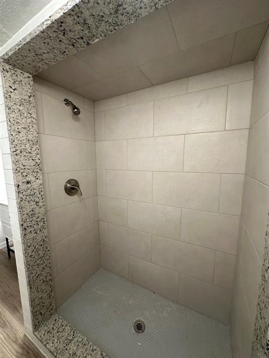На продажу: $319,900 (4 спален, 2 ванн, 1434 Квадратных фут)