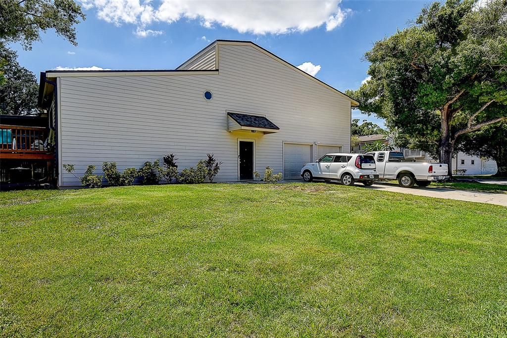 For Sale: $239,000 (2 beds, 1 baths, 1190 Square Feet)
