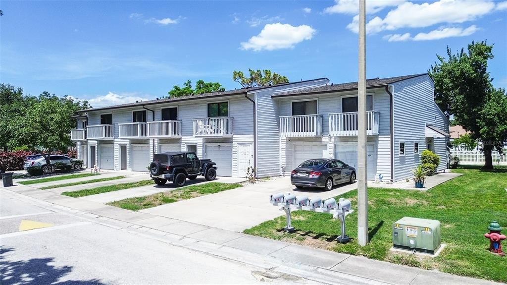 For Sale: $239,000 (2 beds, 1 baths, 1190 Square Feet)