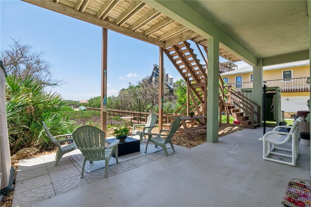 For Sale: $1,248,000 (3 beds, 2 baths, 1740 Square Feet)