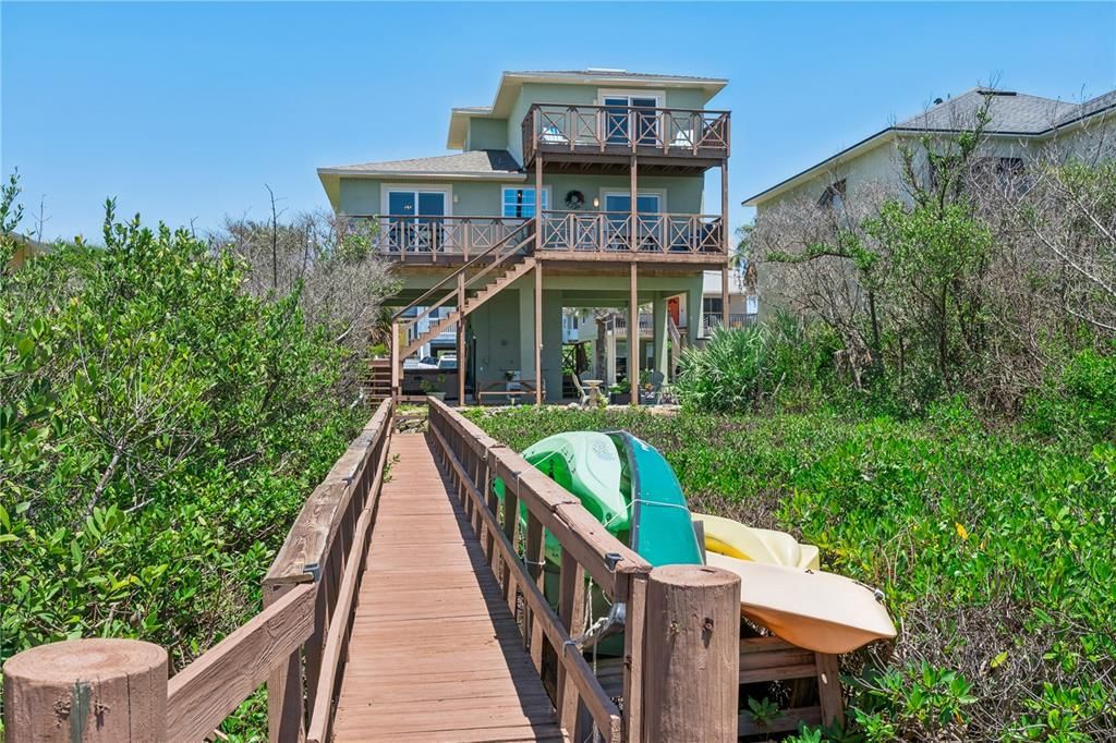 For Sale: $1,248,000 (3 beds, 2 baths, 1740 Square Feet)