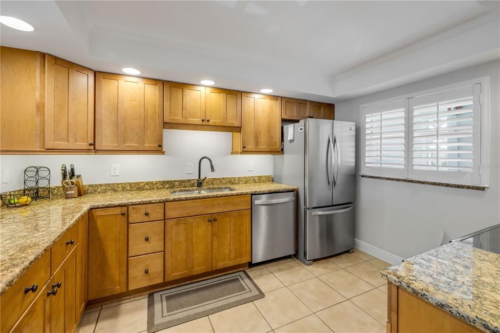 For Sale: $429,900 (2 beds, 2 baths, 1134 Square Feet)