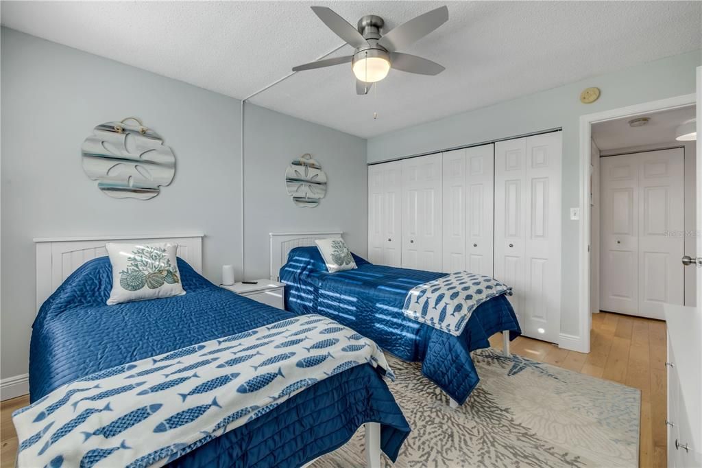 For Sale: $429,900 (2 beds, 2 baths, 1134 Square Feet)