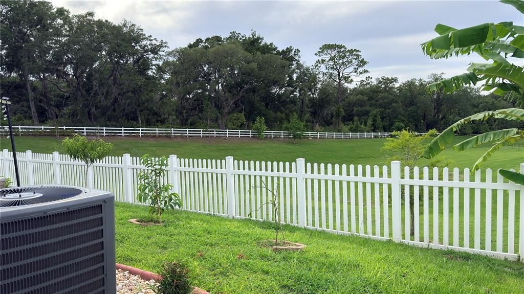 For Rent: $2,495 (3 beds, 2 baths, 1725 Square Feet)