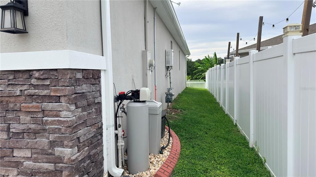 For Rent: $2,495 (3 beds, 2 baths, 1725 Square Feet)