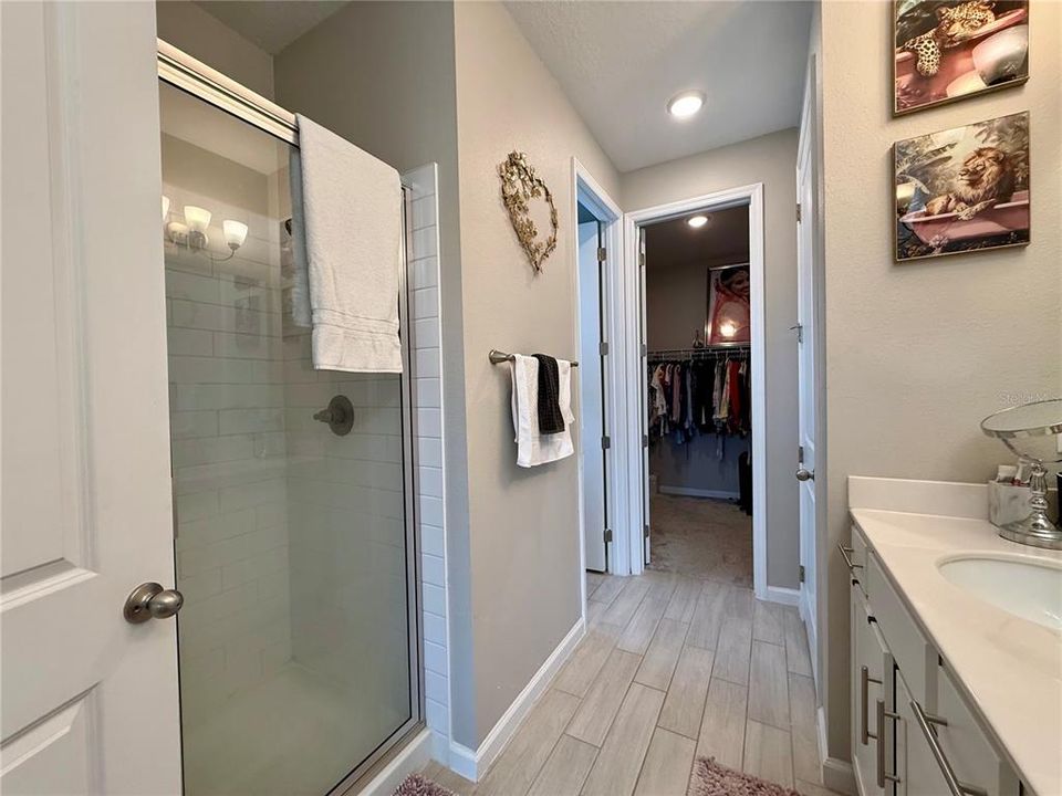 For Rent: $2,495 (3 beds, 2 baths, 1725 Square Feet)