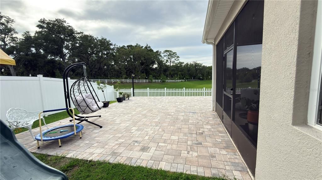 For Rent: $2,495 (3 beds, 2 baths, 1725 Square Feet)