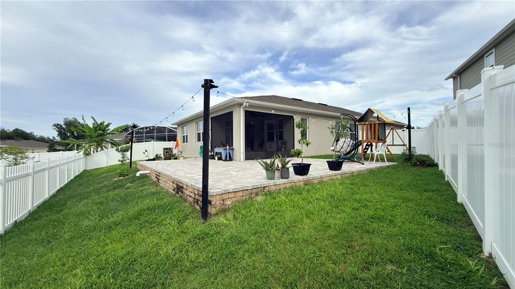 For Rent: $2,495 (3 beds, 2 baths, 1725 Square Feet)