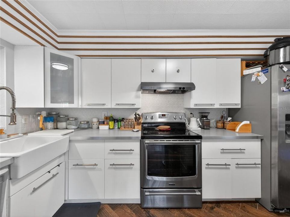 For Sale: $499,900 (3 beds, 2 baths, 1383 Square Feet)