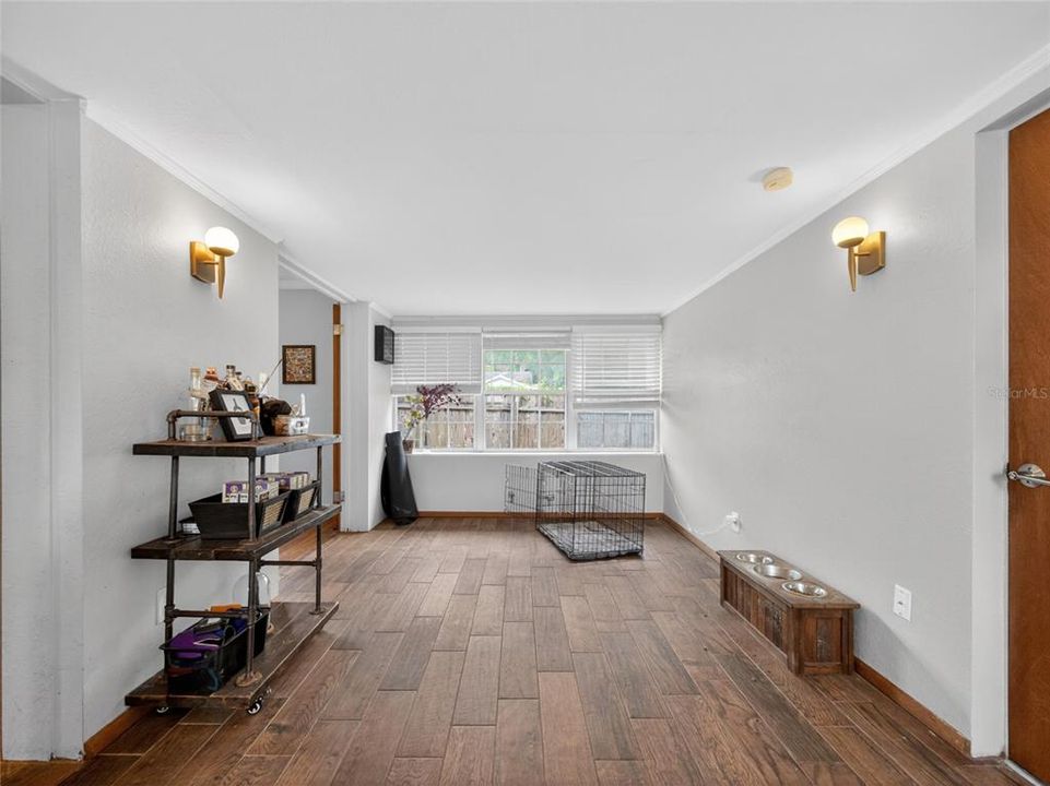 For Sale: $499,900 (3 beds, 2 baths, 1383 Square Feet)