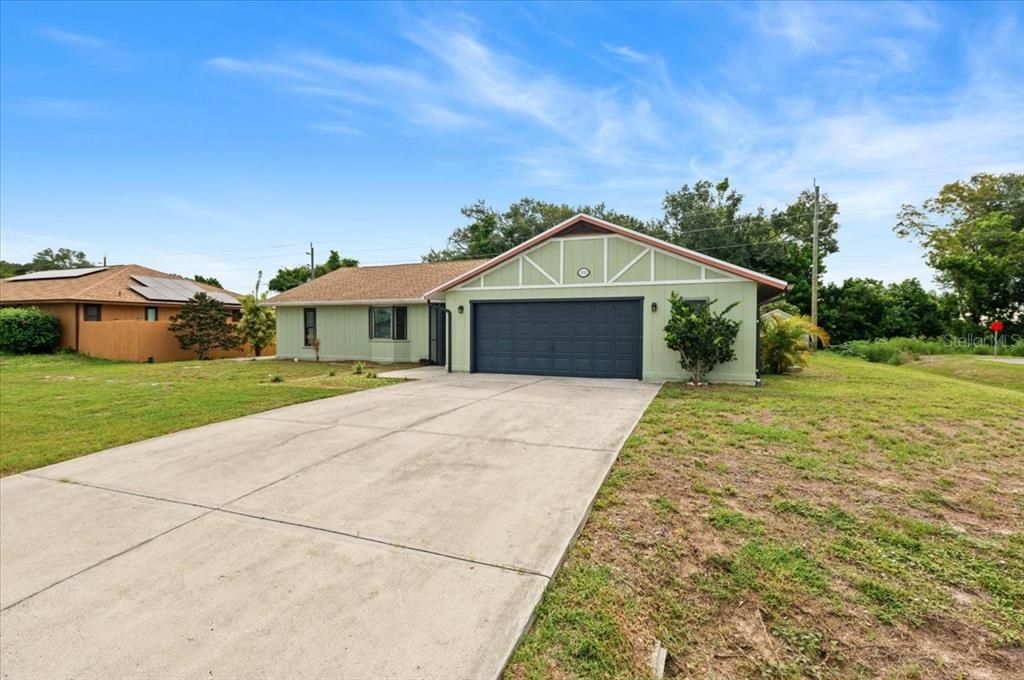 For Sale: $515,000 (4 beds, 2 baths, 2062 Square Feet)