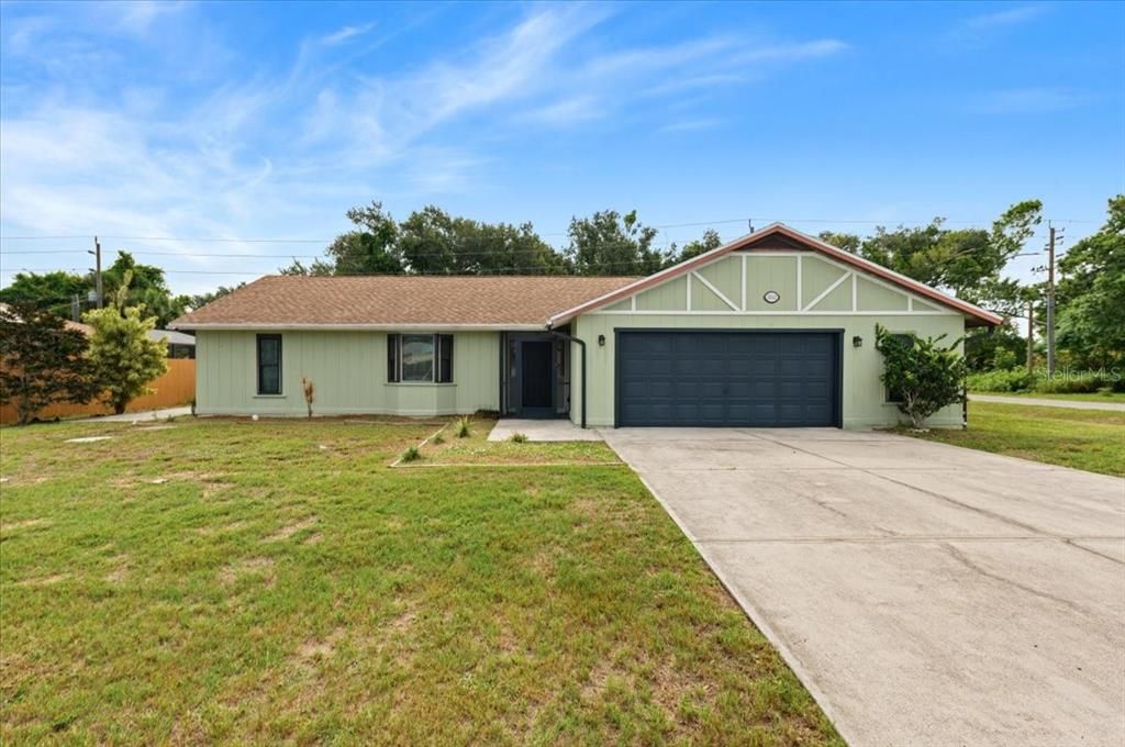 For Sale: $515,000 (4 beds, 2 baths, 2062 Square Feet)