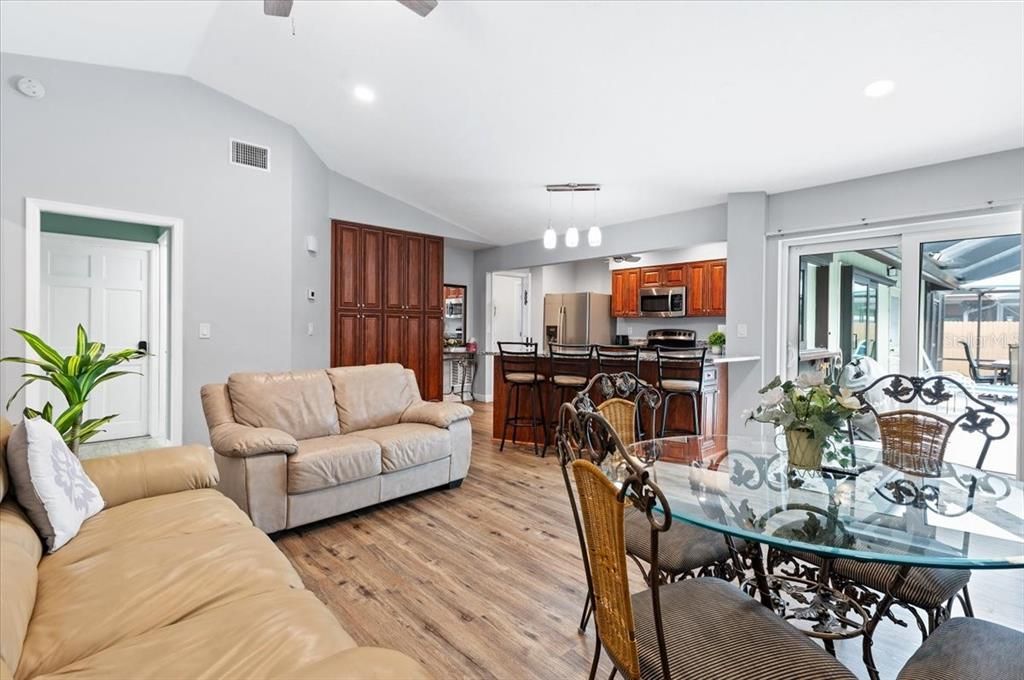For Sale: $515,000 (4 beds, 2 baths, 2062 Square Feet)