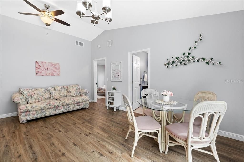 For Sale: $515,000 (4 beds, 2 baths, 2062 Square Feet)