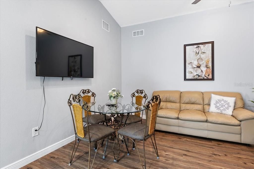 For Sale: $515,000 (4 beds, 2 baths, 2062 Square Feet)