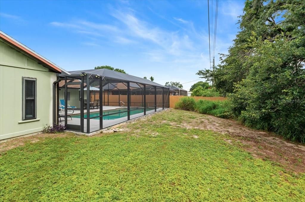 For Sale: $515,000 (4 beds, 2 baths, 2062 Square Feet)