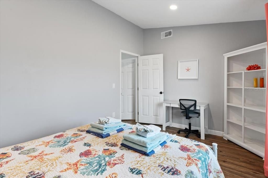 For Sale: $515,000 (4 beds, 2 baths, 2062 Square Feet)