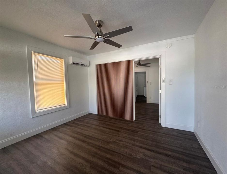 На продажу: $359,990 (2 спален, 2 ванн, 800 Квадратных фут)