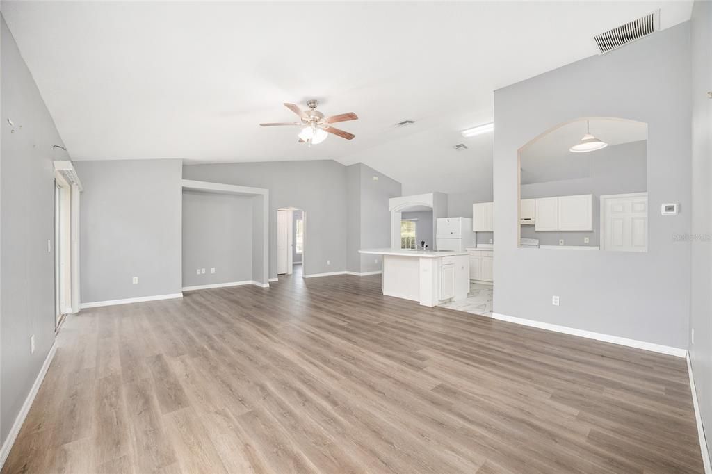 For Sale: $290,000 (3 beds, 2 baths, 2020 Square Feet)