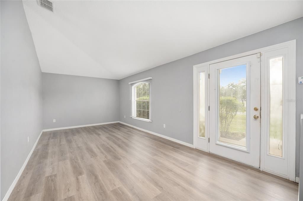 For Sale: $290,000 (3 beds, 2 baths, 2020 Square Feet)
