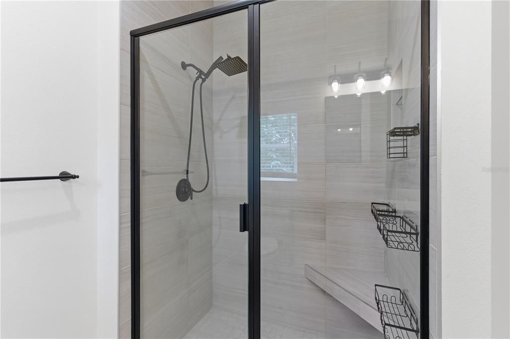 For Rent: $2,600 (3 beds, 2 baths, 1614 Square Feet)