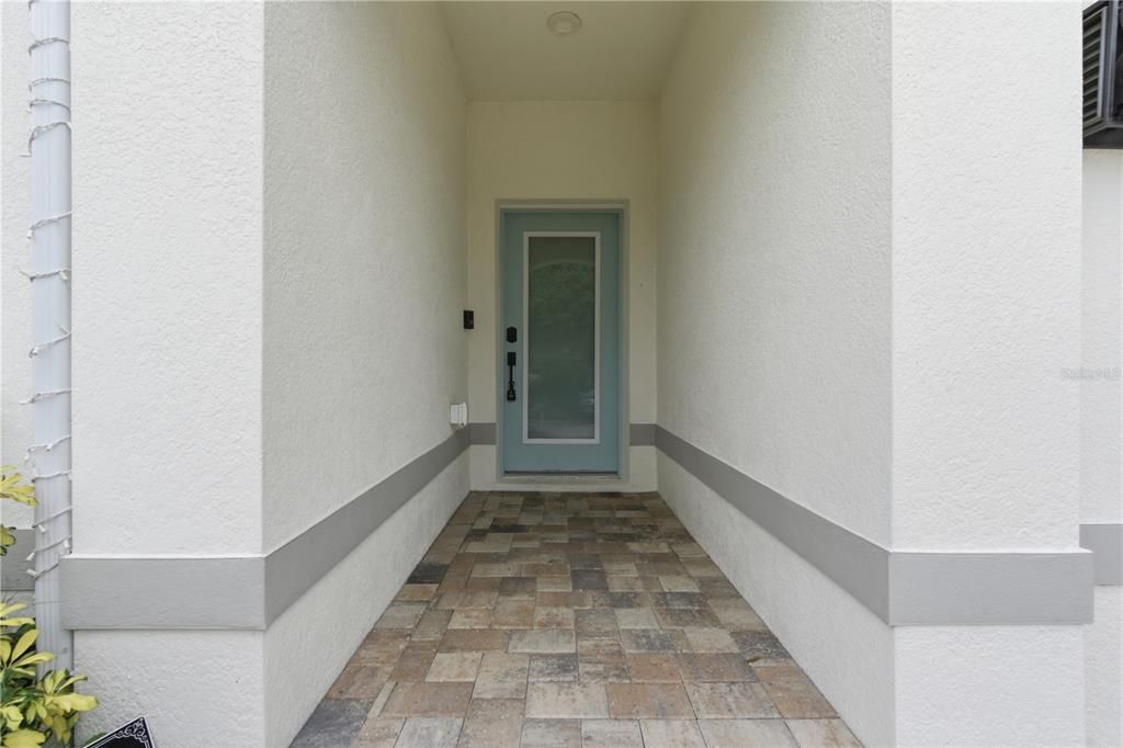 For Rent: $2,600 (3 beds, 2 baths, 1614 Square Feet)