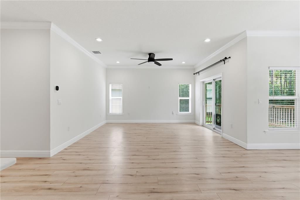 For Rent: $2,600 (3 beds, 2 baths, 1614 Square Feet)