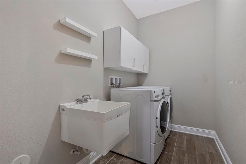 En Venta: $399,999 (2 camas, 2 baños, 1772 Pies cuadrados)