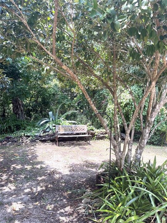 For Rent: $1,700 (2 beds, 1 baths, 845 Square Feet)