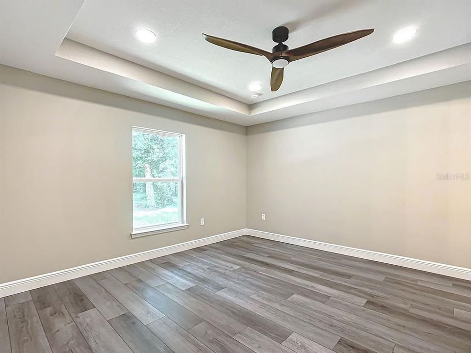 For Sale: $339,900 (3 beds, 2 baths, 1396 Square Feet)