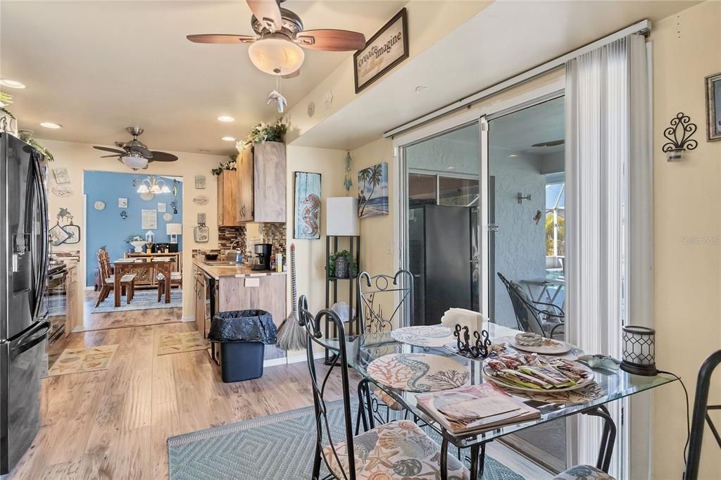 En Venta: $299,900 (3 camas, 2 baños, 1454 Pies cuadrados)
