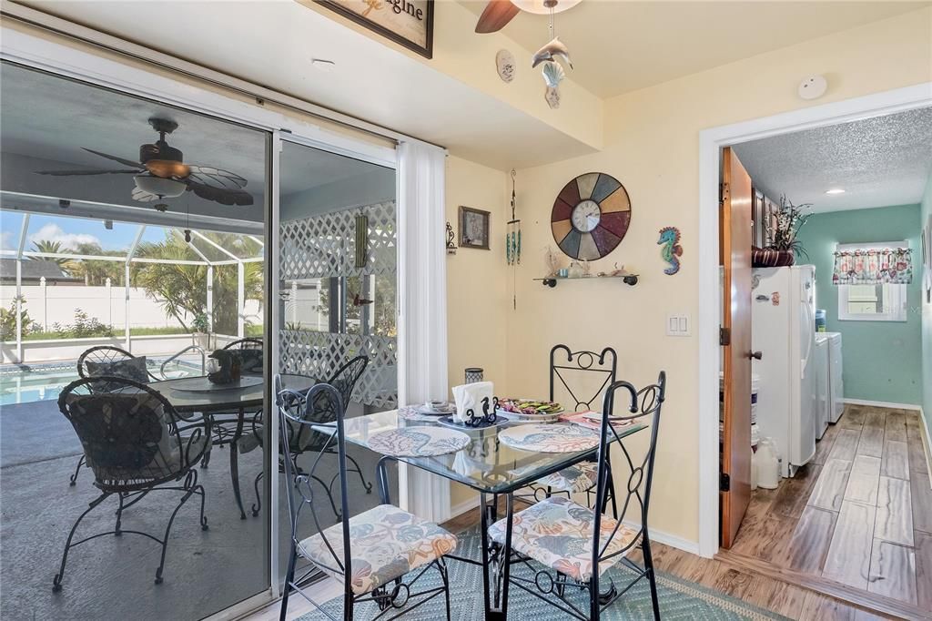 En Venta: $299,900 (3 camas, 2 baños, 1454 Pies cuadrados)