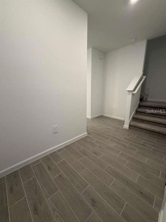 В аренду: $1,850 (3 спален, 2 ванн, 1782 Квадратных фут)