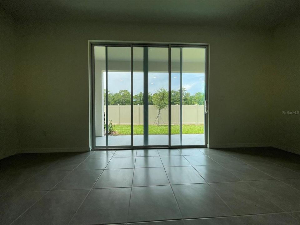 En Renta: $1,950 (3 camas, 2 baños, 1758 Pies cuadrados)