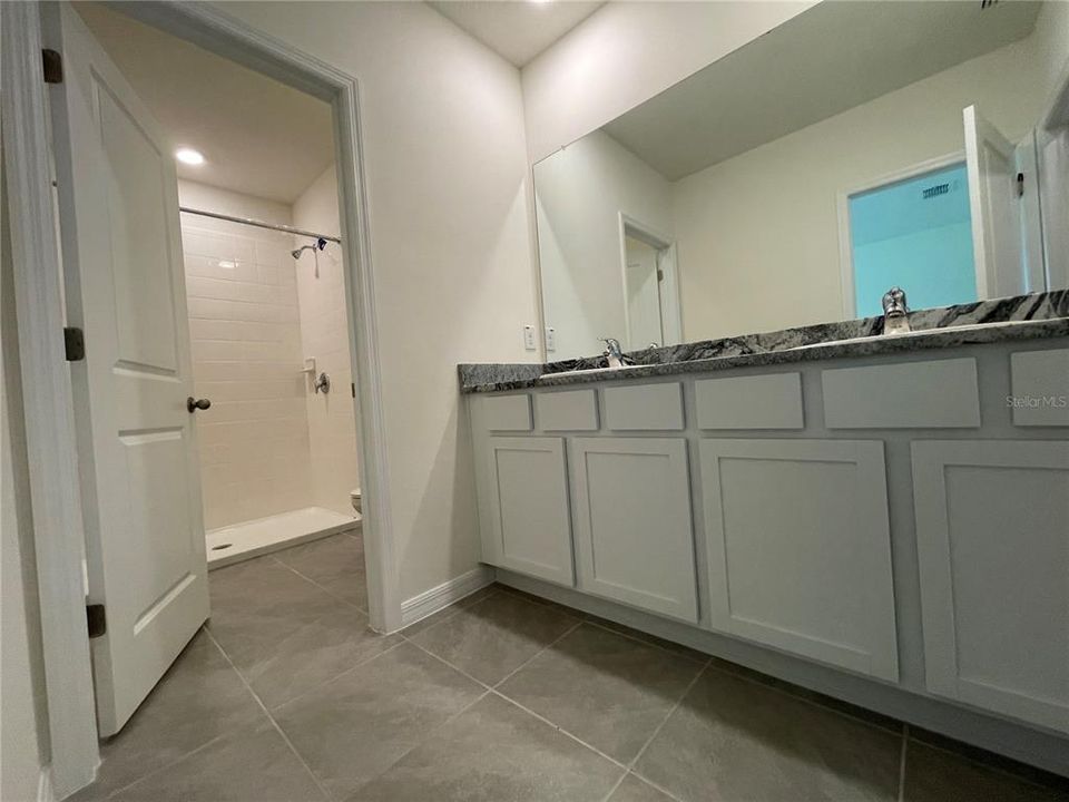 En Renta: $1,950 (3 camas, 2 baños, 1758 Pies cuadrados)