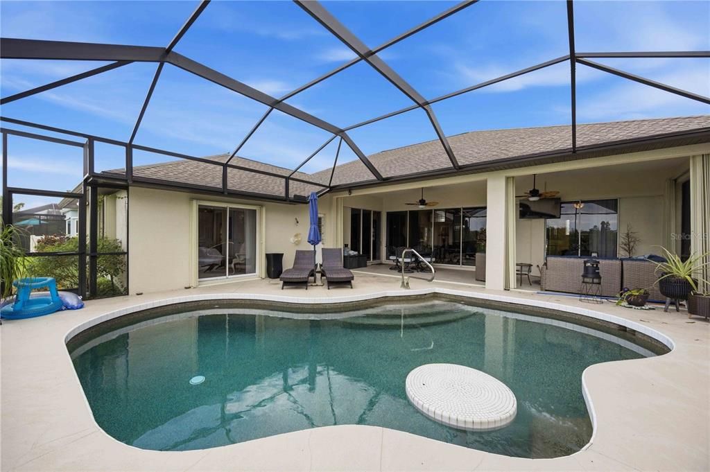 For Sale: $439,900 (3 beds, 2 baths, 2085 Square Feet)