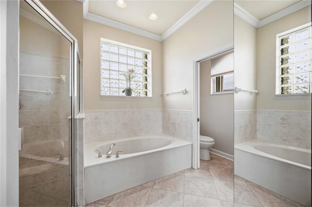 For Sale: $439,900 (3 beds, 2 baths, 2085 Square Feet)