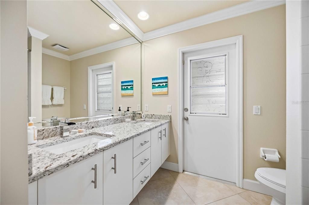 For Sale: $439,900 (3 beds, 2 baths, 2085 Square Feet)