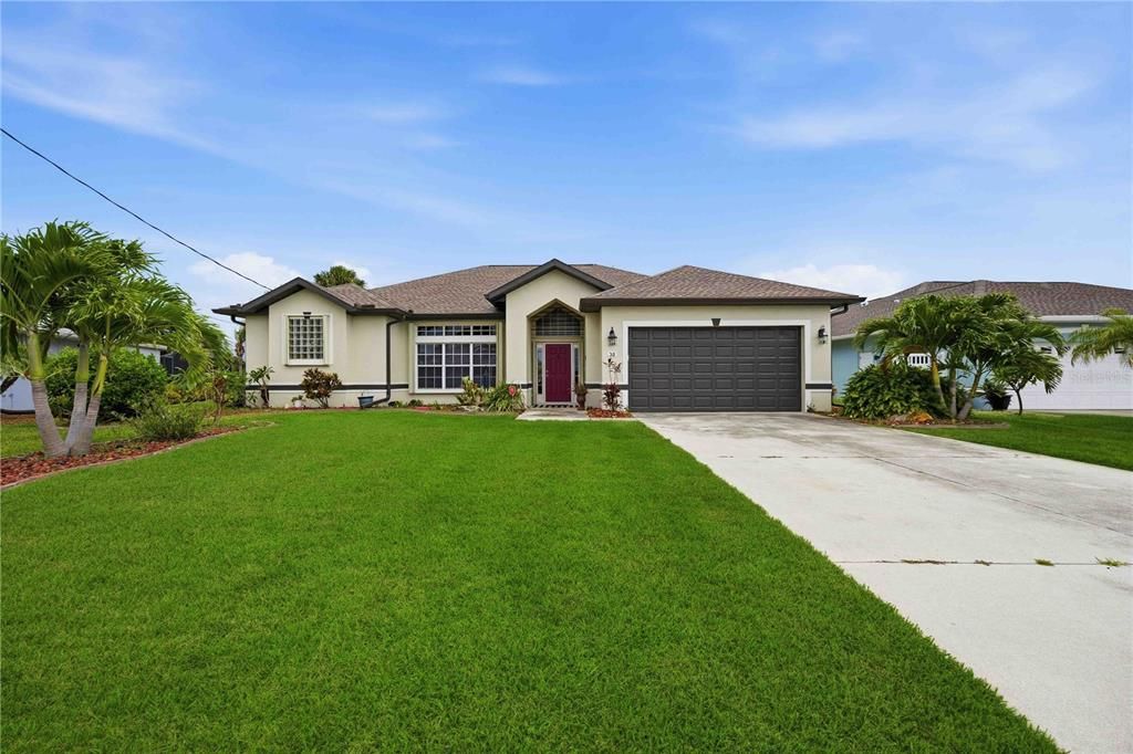 For Sale: $439,900 (3 beds, 2 baths, 2085 Square Feet)