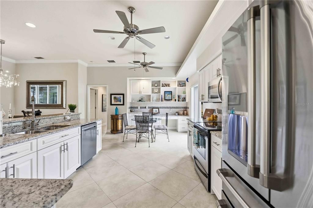For Sale: $439,900 (3 beds, 2 baths, 2085 Square Feet)