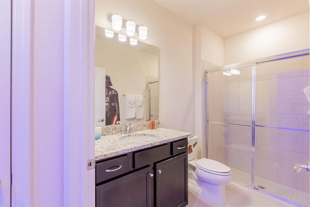 For Sale: $535,000 (5 beds, 4 baths, 2293 Square Feet)
