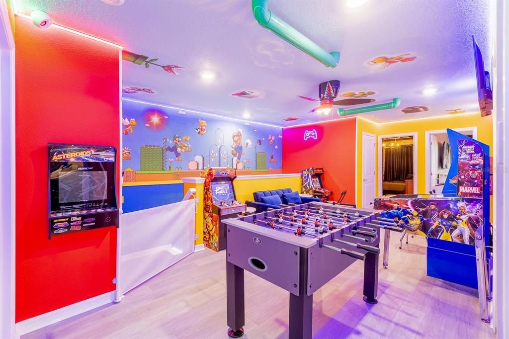 For Sale: $535,000 (5 beds, 4 baths, 2293 Square Feet)