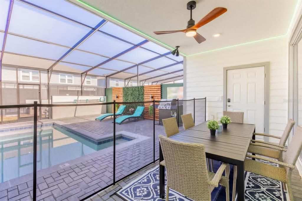 For Sale: $535,000 (5 beds, 4 baths, 2293 Square Feet)
