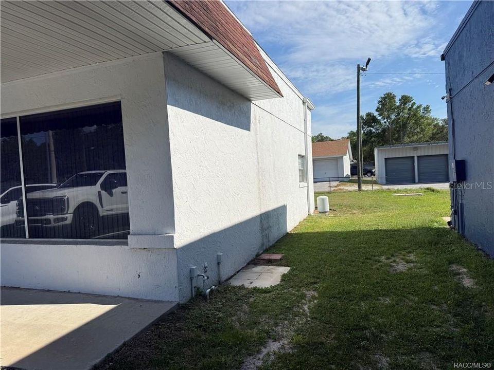 For Sale: $425,000 (0 beds, 0 baths, 2275 Square Feet)